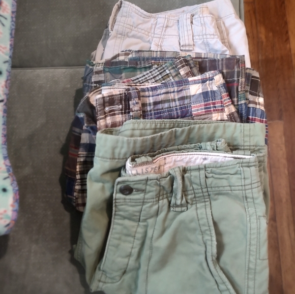 3pr..Name Brand Shorts - Picture 4 of 16